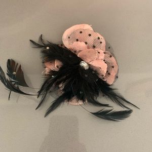 Candies Pinup Style Hair Clip